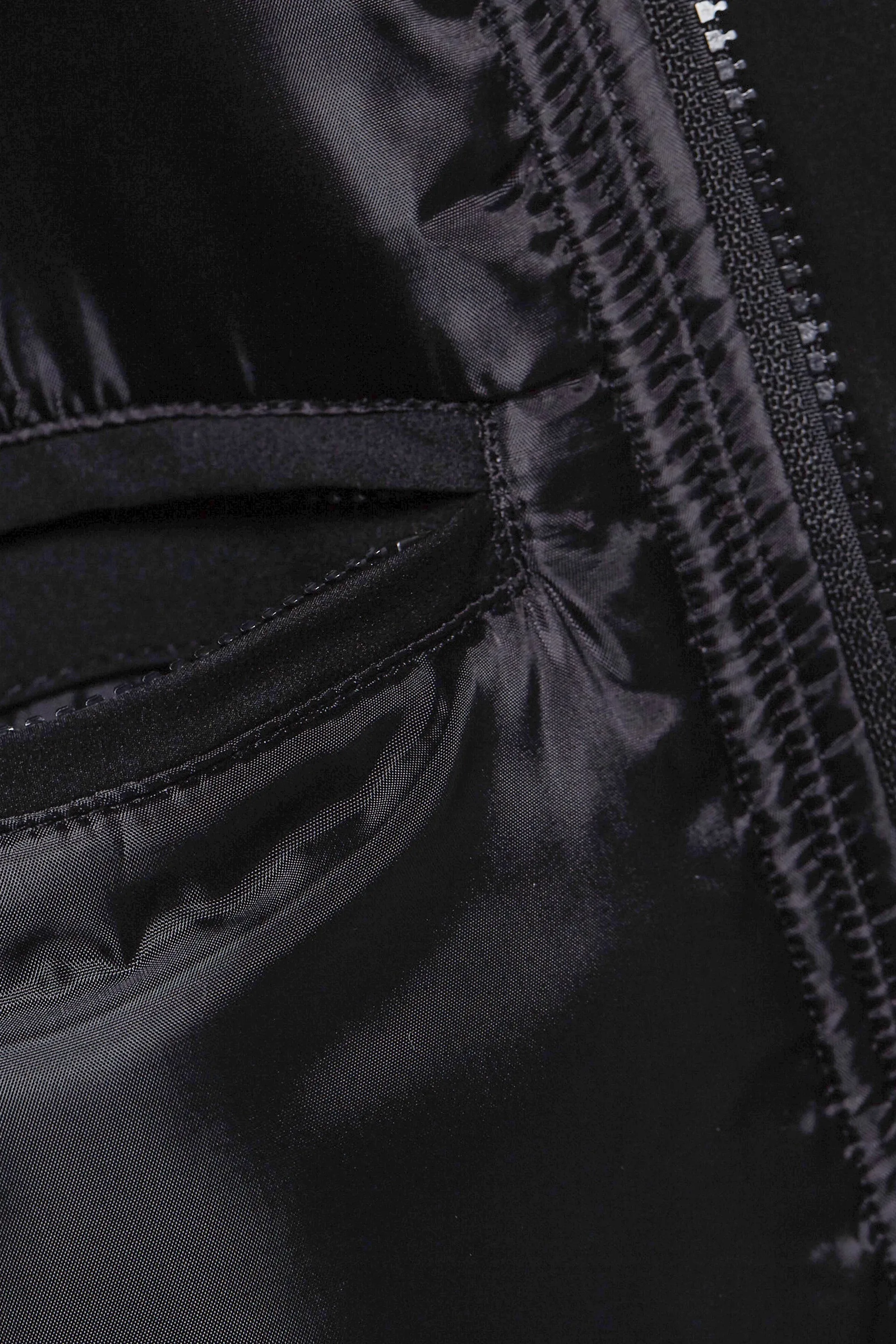 ARMOR JACKET