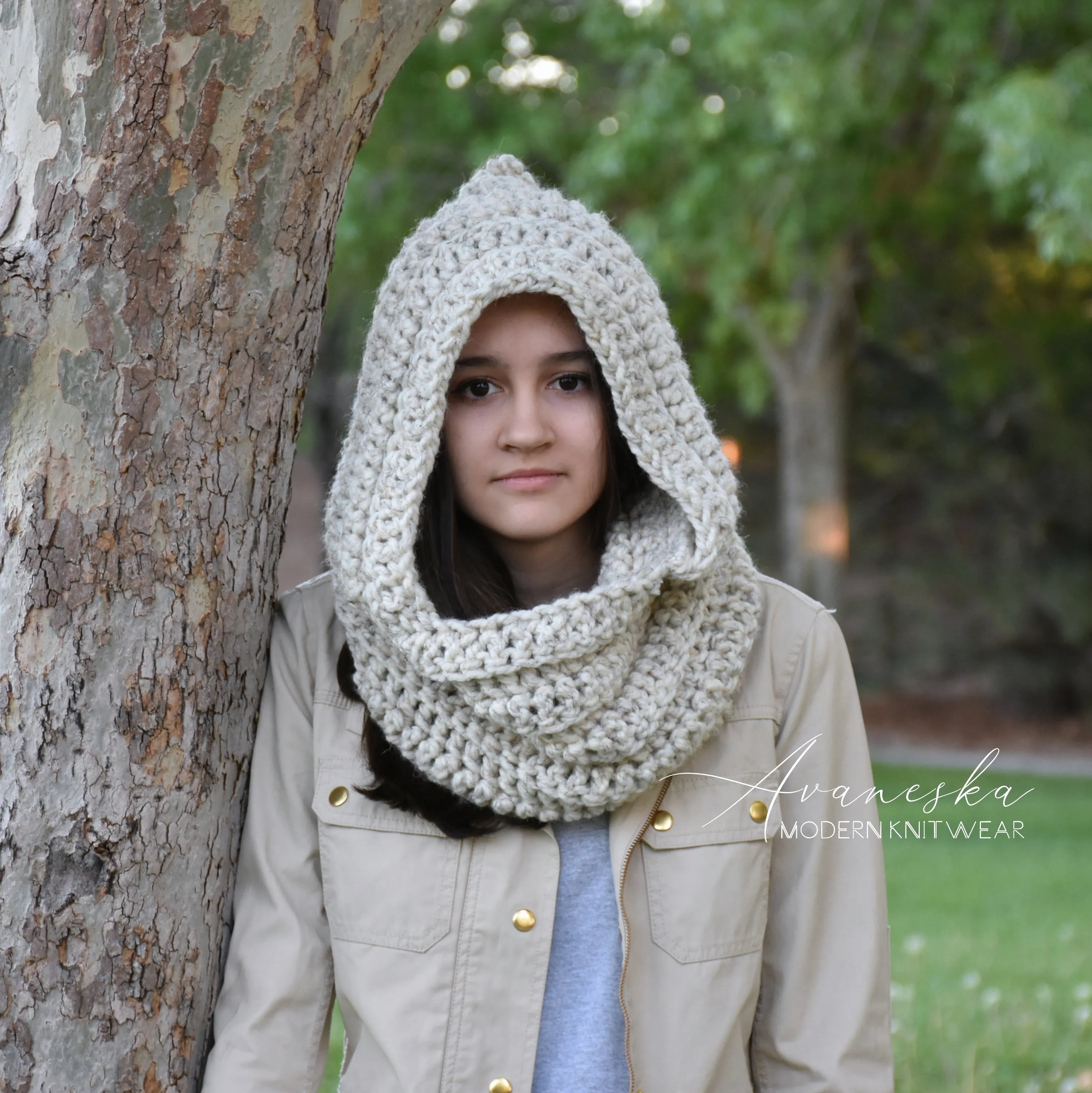 Chunky Hood Scarf | THE PRESTON